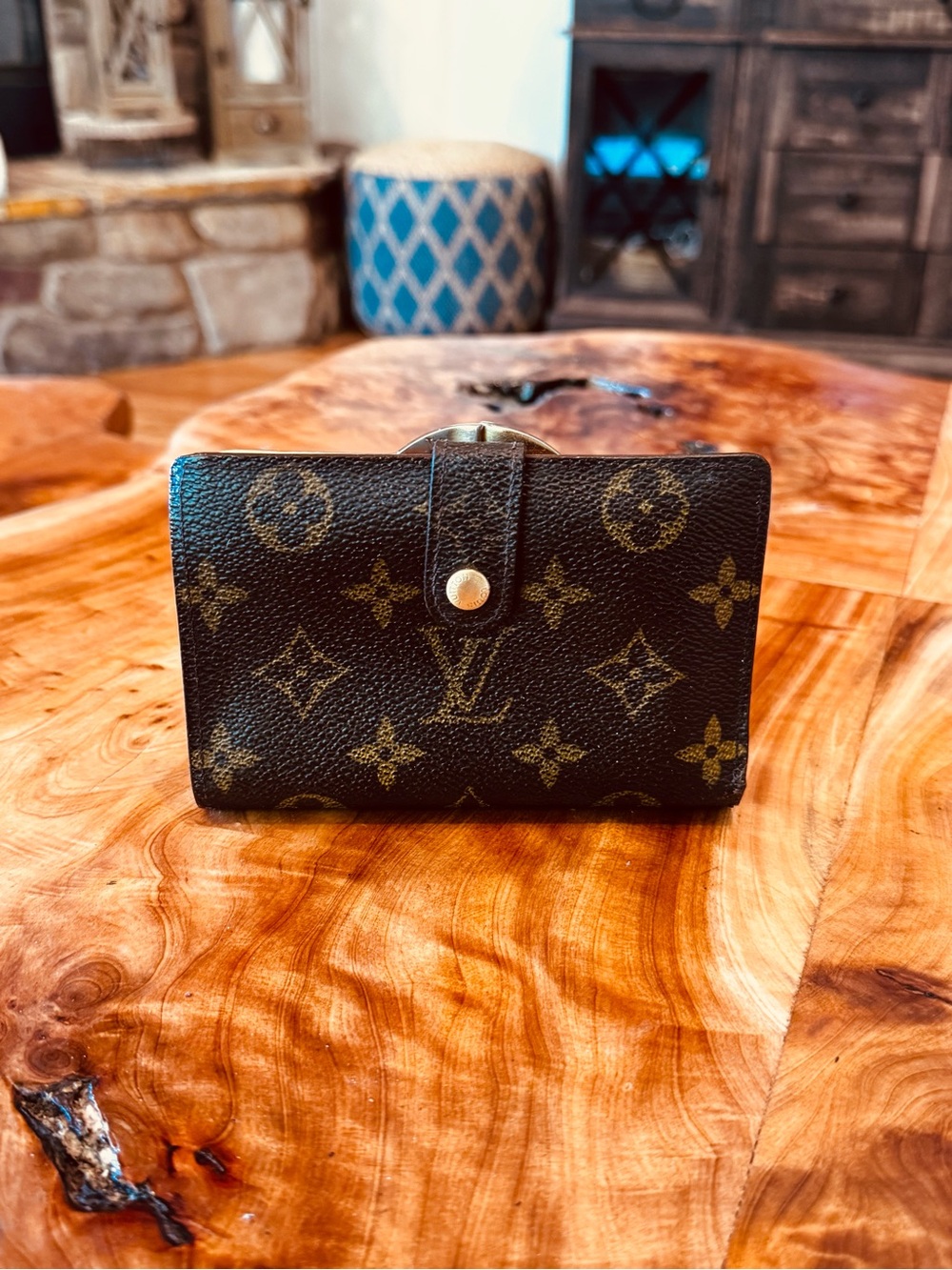 Louis Vuitton  luxury4 less authentic free shipping offers welcomed bundle save - Picture 3 of 17